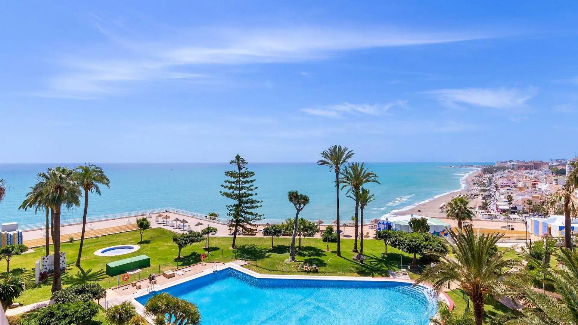 Sea-View Apartment Near La Carihuela Torremolinos